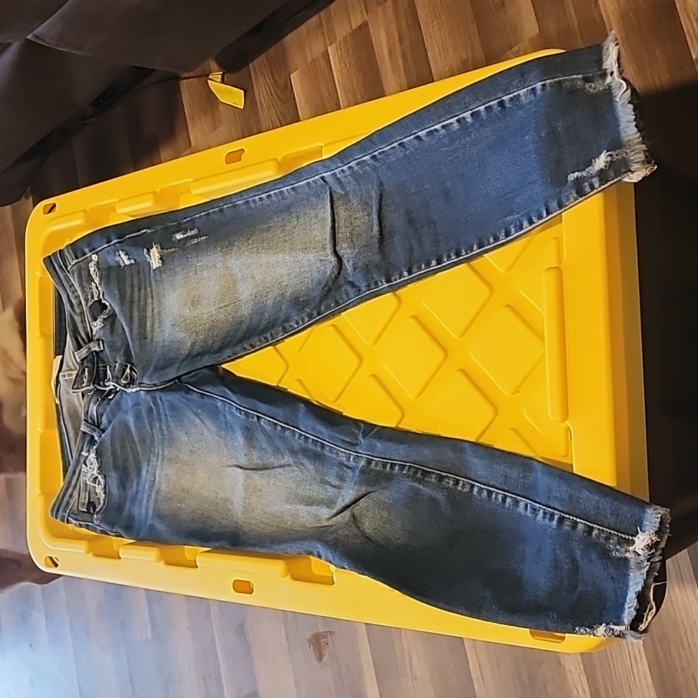 Kancan size 5/26 skinny jeans